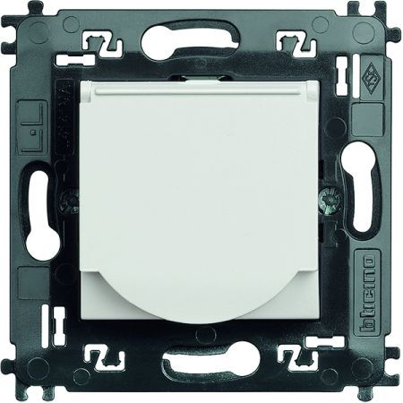 Bticino Steckdose N4141MAP 